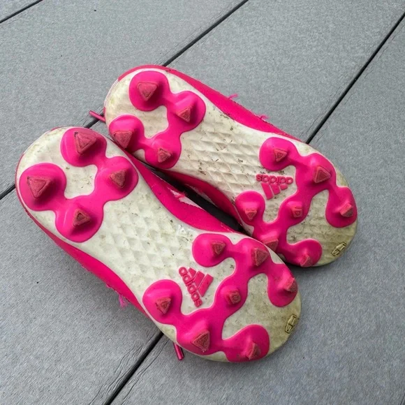 Adidas soccer cleats size 10 - Picture 5 of 6